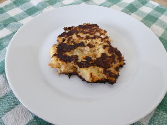 kaasachtige pannekoeken met bloemkool