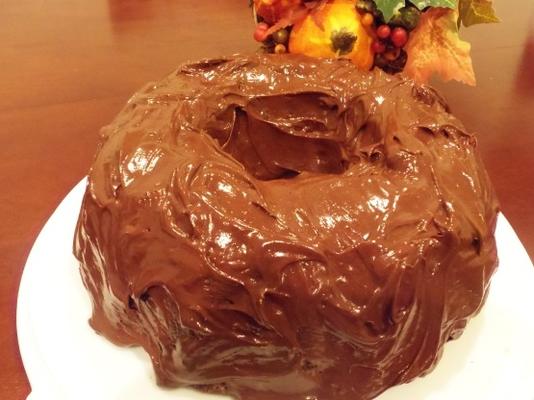 chocolade pond cake met chocolade glazuur