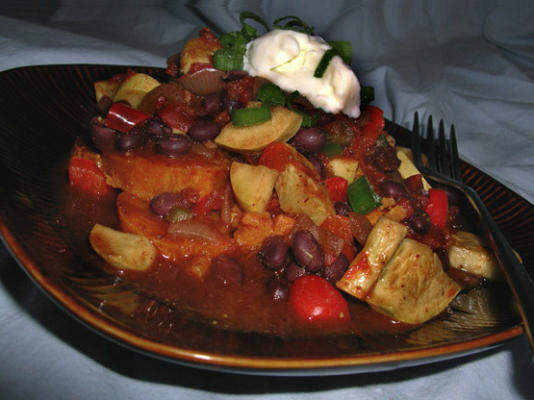 zwarte bonen chili over zoete aardappelen