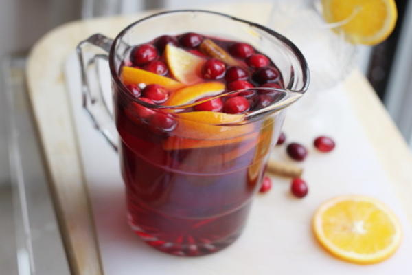 warme cranberry sangria