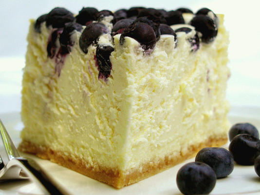 philadelphia blueberry crown cheesecake