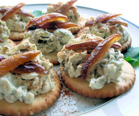 Brandied Blue Cheese en dadels op crackers