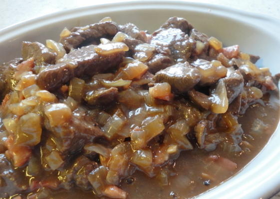 carbonade flamande - Vlaamse stoofpot van rundvlees en bier / braadpan