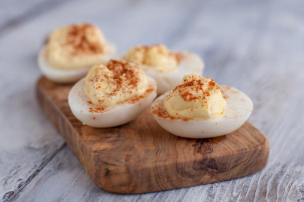 moeder en vader deviled eggs