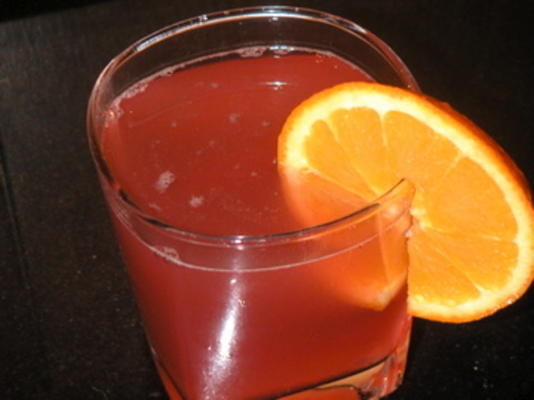koolzuurhoudende cranberry-limonade punch
