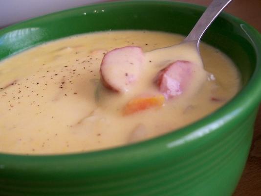 brats en bier cheddar chowder