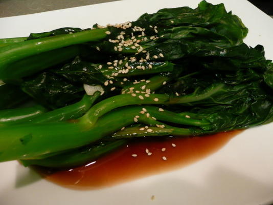 dim sum stijl gai-lan (chinese broccoli)