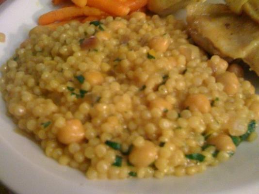 vijf gekruide Marokkaanse coucousalade