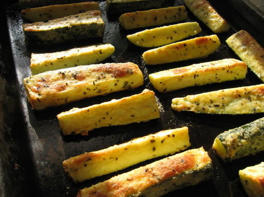 parmezaanse crusted courgette
