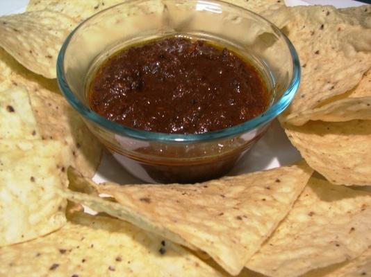chipotle salsa negra (donkere chipotle salsa)