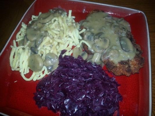 jaeger schnitzel (spaetzlesaus)