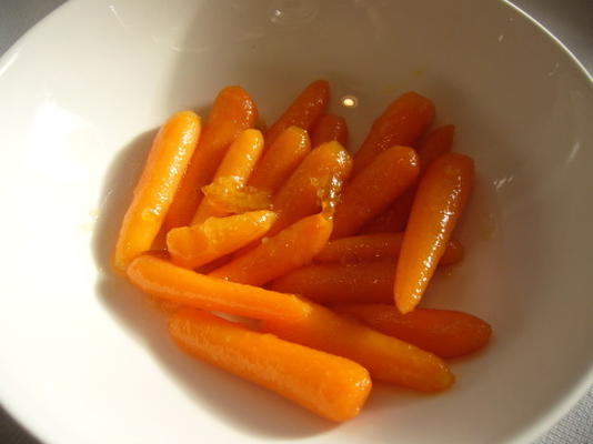 oranje geglazuurde baby worteltjes (licht)