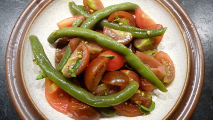 groene bonen en cherry tomatensalade