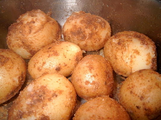 nieuwe aardappelen met komijn