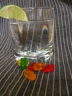 duidelijke gummy beer (cocktail)