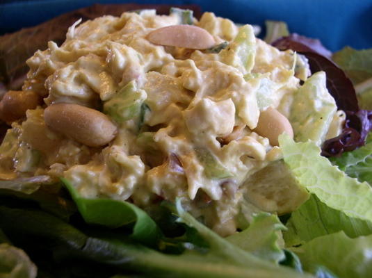 Mevr. burchell's kippenchutney salade