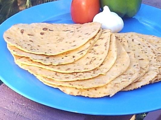 meel tortilla's (zongedroogde tomaat, rode paprika, knoflook en