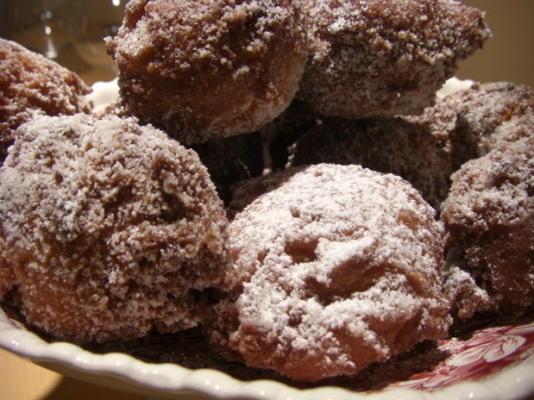 tropfkrapfen (drop donuts)