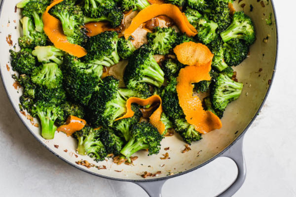 oranje sesam-broccoli