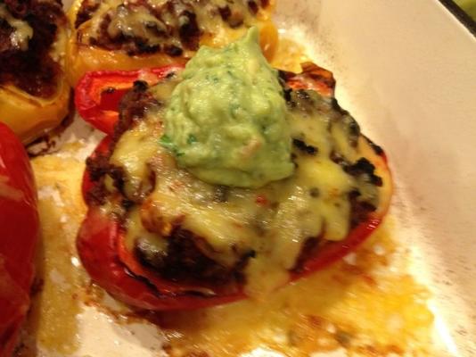 Mexicaanse gevulde paprika's (paleo)