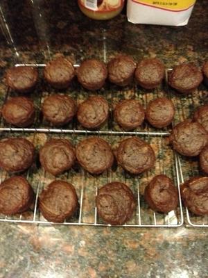 de duivel deed me kauwen op pompoen-brownie-muffins
