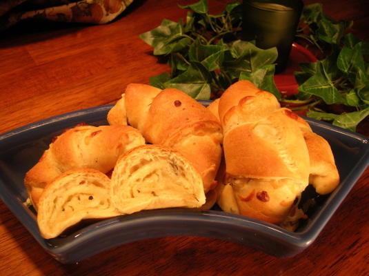cheesy knoflook crescent rolls