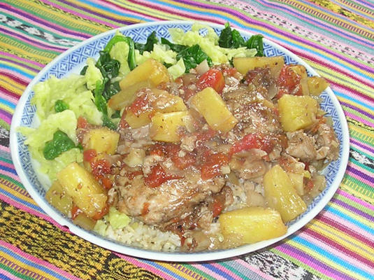 guatemalteekse kip met ananas (pollo en pina)