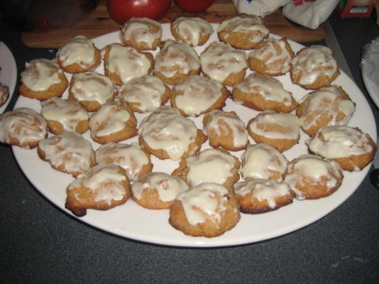 frosted pompoen-walnoot cookies