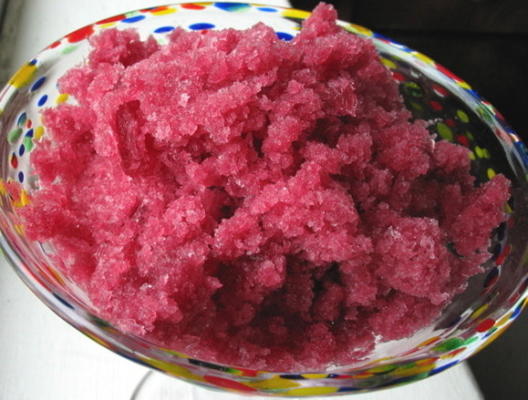 peer en cranberry granita