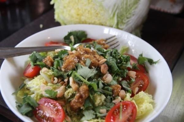 gehakte Thaise kippensalade