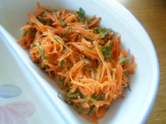gekruide wortel en oranje salade