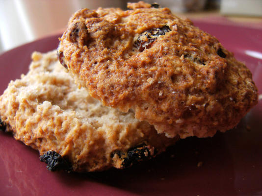 cherry amandel mini scones (veganistisch)