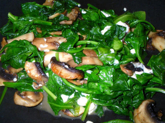 spinazie en feta-paddenstoelen