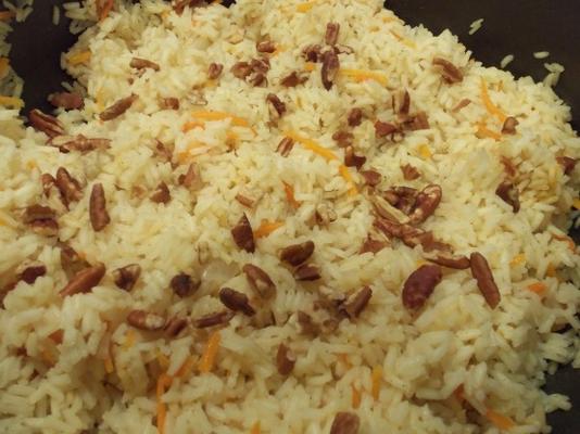 rijstpilaf met pecannoten