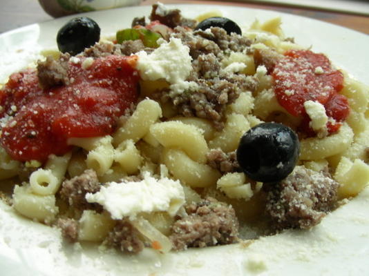 Griekse macaroni met vleessaus