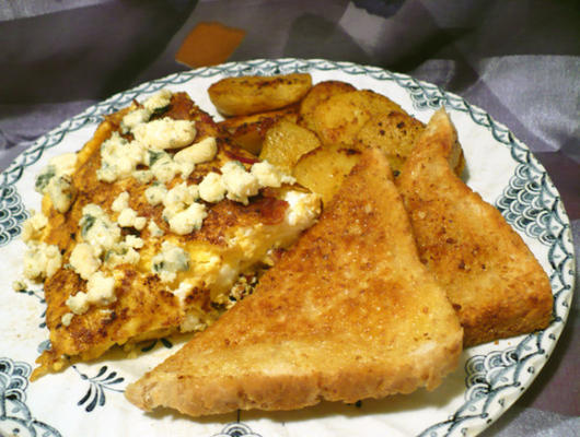 bacon en blauwe kaasomelet (bleu cheese omelet)