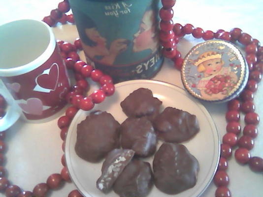 houd van nibbles * valentine's * caramel pecannoclusters