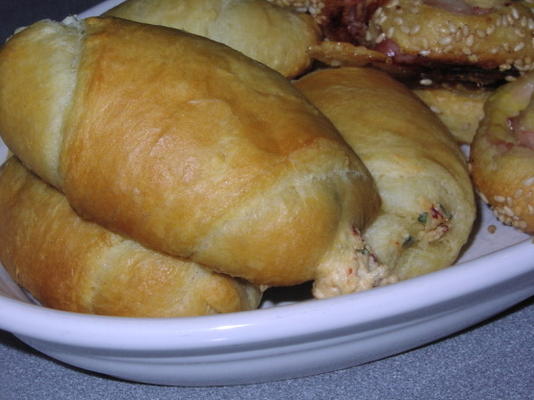 chipotle-cream cheese crescent rolls