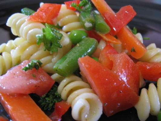 zomertuin veggie pastasalade