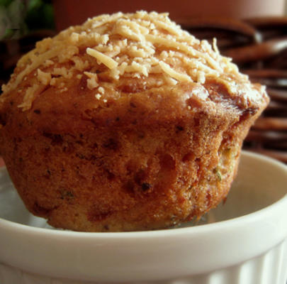 muffins van kaas en spinazie