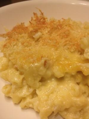 fontina-gruyere-witte cheddar mac en kaas