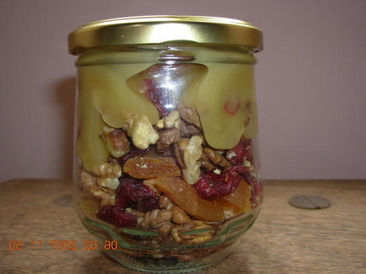 honing, walnoot en gedroogde vruchten topping (geschenk in een pot)