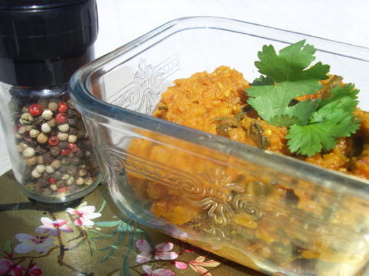 spinazie en dhal-curry