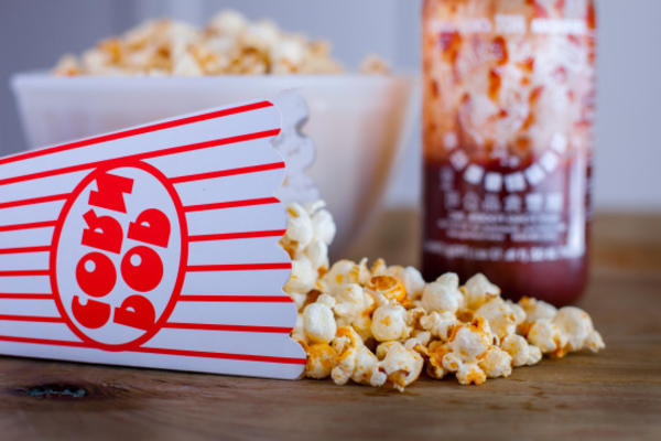 sriracha popcorn