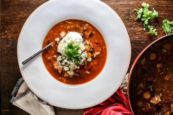 slow cooker buffalo chicken chili