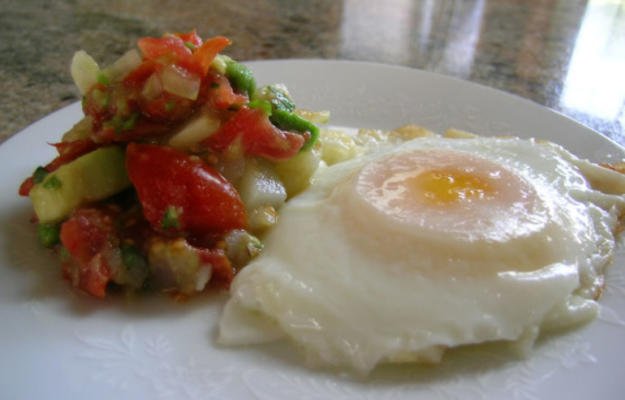 michoacan dikke avocado en aardappel salsa