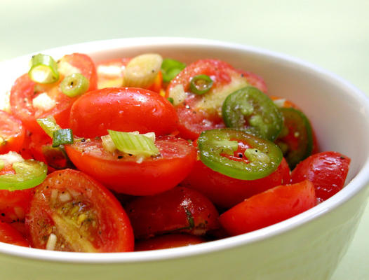 gekruide gemarineerde tomaten