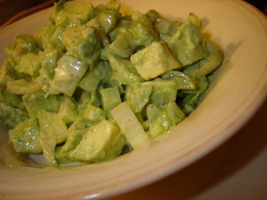 selderij en avocado salade