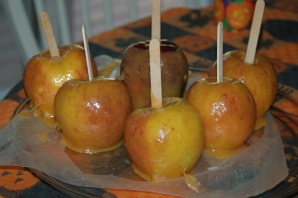 halloween karamel appels