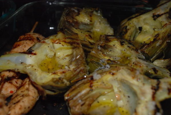 Houston's Grilled Artichokes With Remoulade